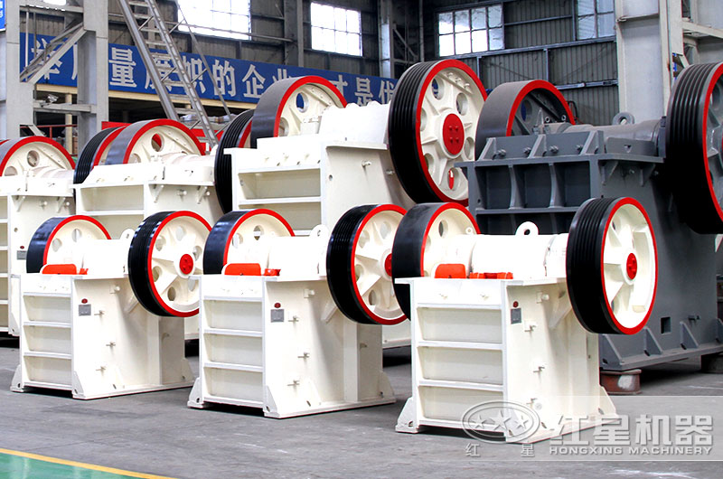 石塊破碎機(jī)實(shí)拍圖 石塊破碎機(jī)實(shí)拍圖
