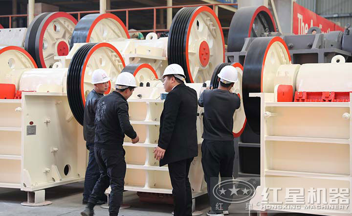 用戶來廠考察,多種設備型號讓用戶眼見為實 用戶來廠考察,多種設備型號讓用戶眼見為實