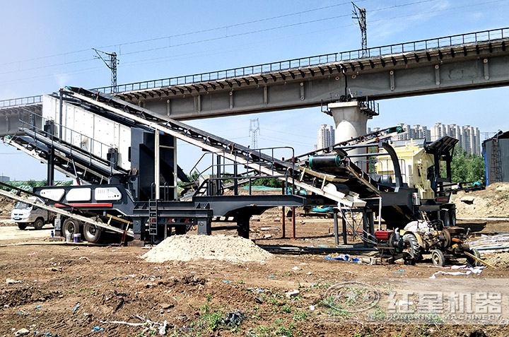 建筑垃圾移動破作業(yè)現場  建筑垃圾移動破作業(yè)現場
