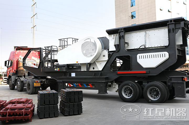 建筑垃圾移動破碎機發(fā)貨現場 建筑垃圾移動破碎機發(fā)貨現場