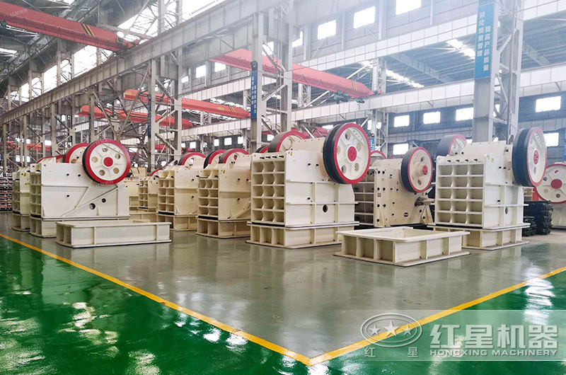 粗碎機(jī)-鄂破:生產(chǎn)線中打頭陣 粗碎機(jī)-鄂破:生產(chǎn)線中打頭陣