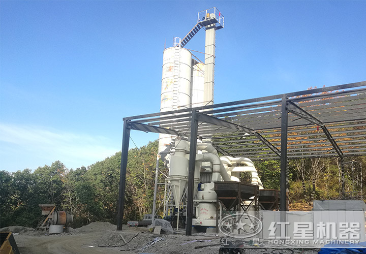雷蒙磨粉機(jī)現(xiàn)場 雷蒙磨粉機(jī)現(xiàn)場