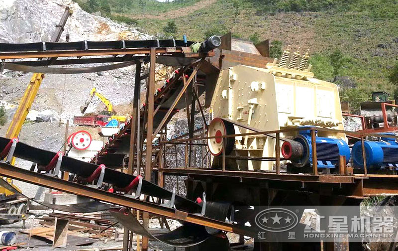 反擊式破碎機(jī)調(diào)整實拍 反擊式破碎機(jī)調(diào)整實拍